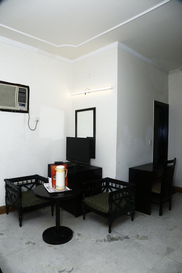 Centre Nizamuddin New Delhi